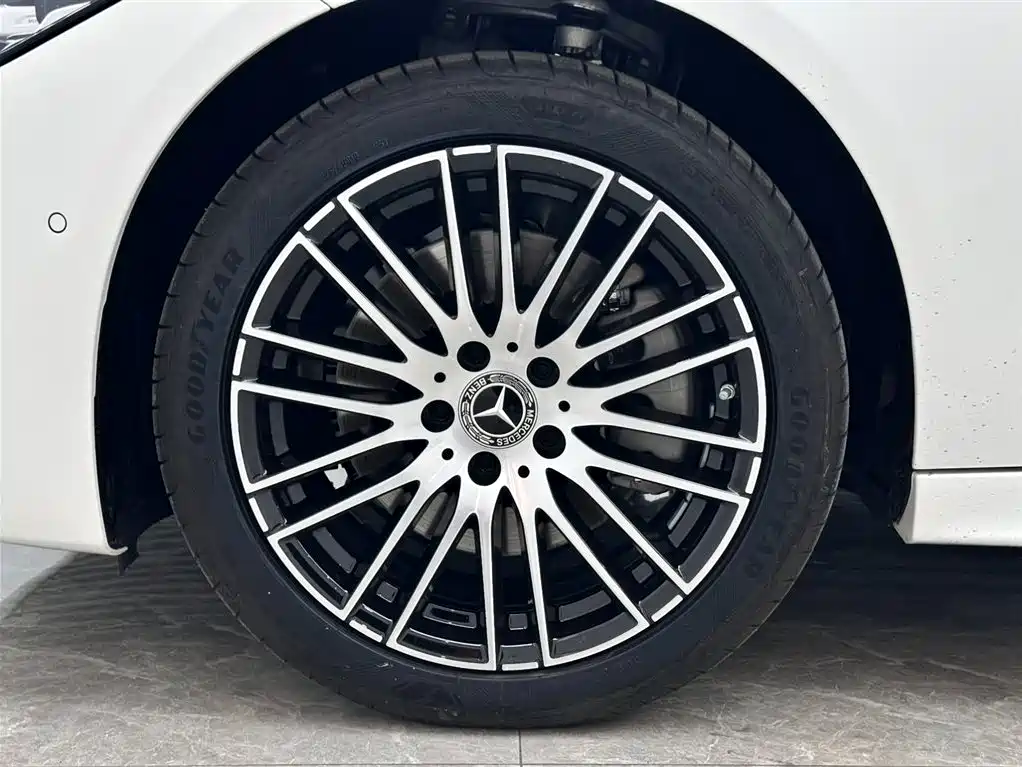 Mercedes-Benz C-Class 2025 C 260 L Sport Edition фото 20