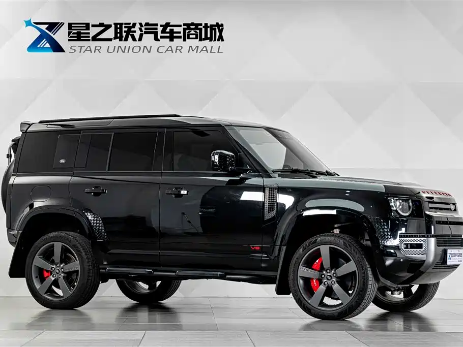 Photo 5 - Land Rover Defender