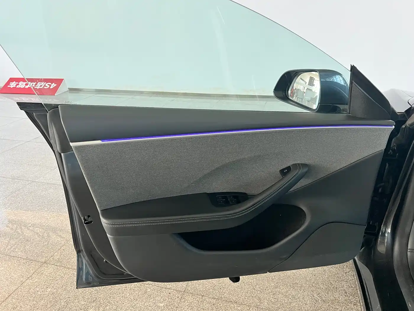 Фото 20 - Tesla Model 3