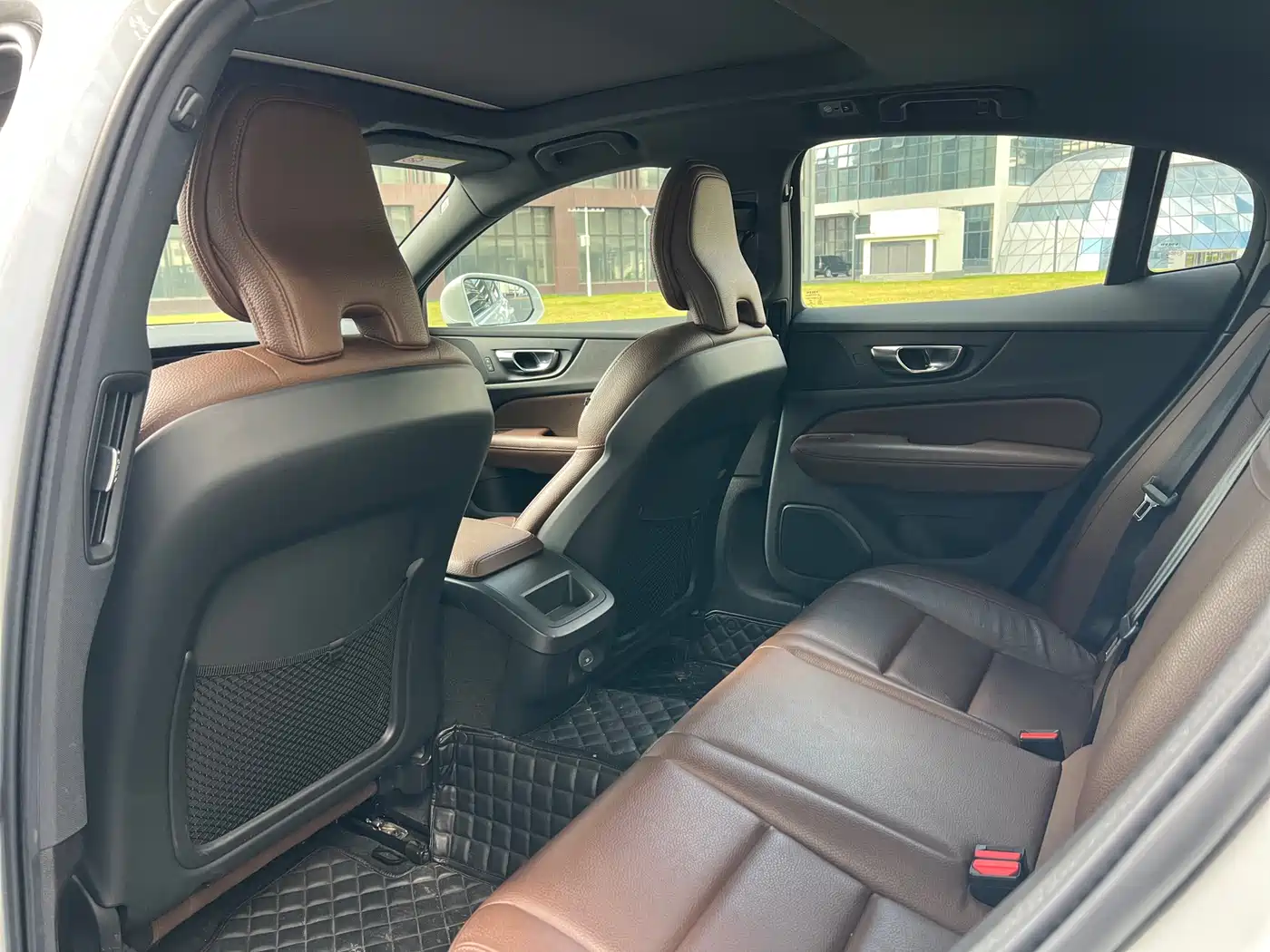 Volvo S60 2022 B4 Smart Comfort Luxury Edition фото 9