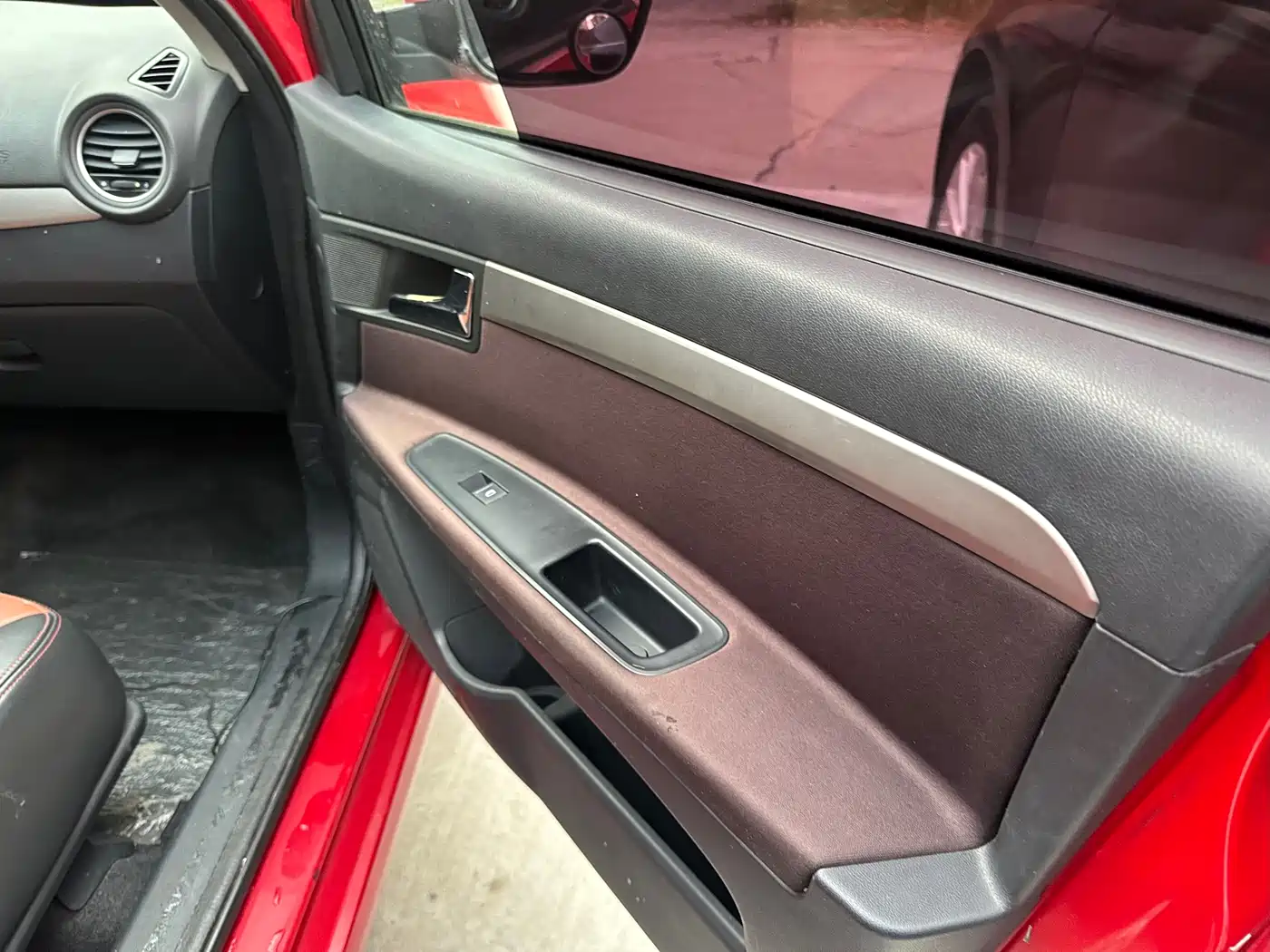 Roewe 350 2015 2015 Model 1.5L Automatic Luxury Sunroof Edition