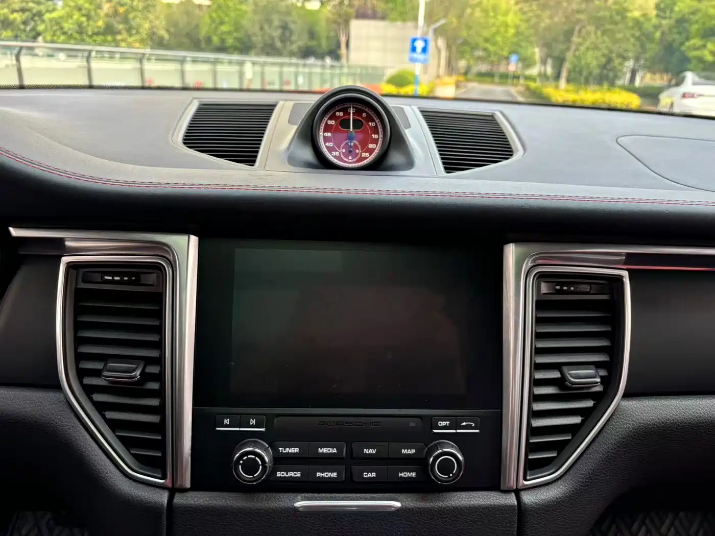 Porsche Macan 2017 Macan 2.0T фото 18