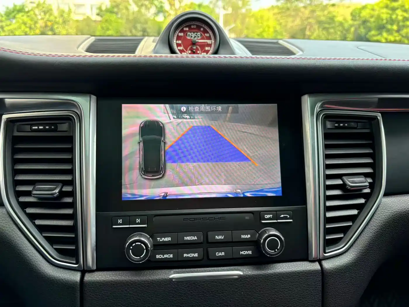 Porsche Macan 2017 Macan 2.0T фото 32