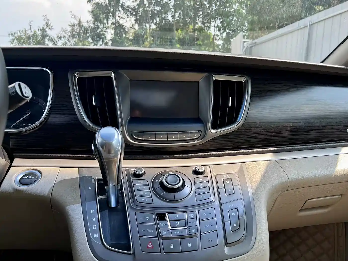 Фото 14 - Buick GL8