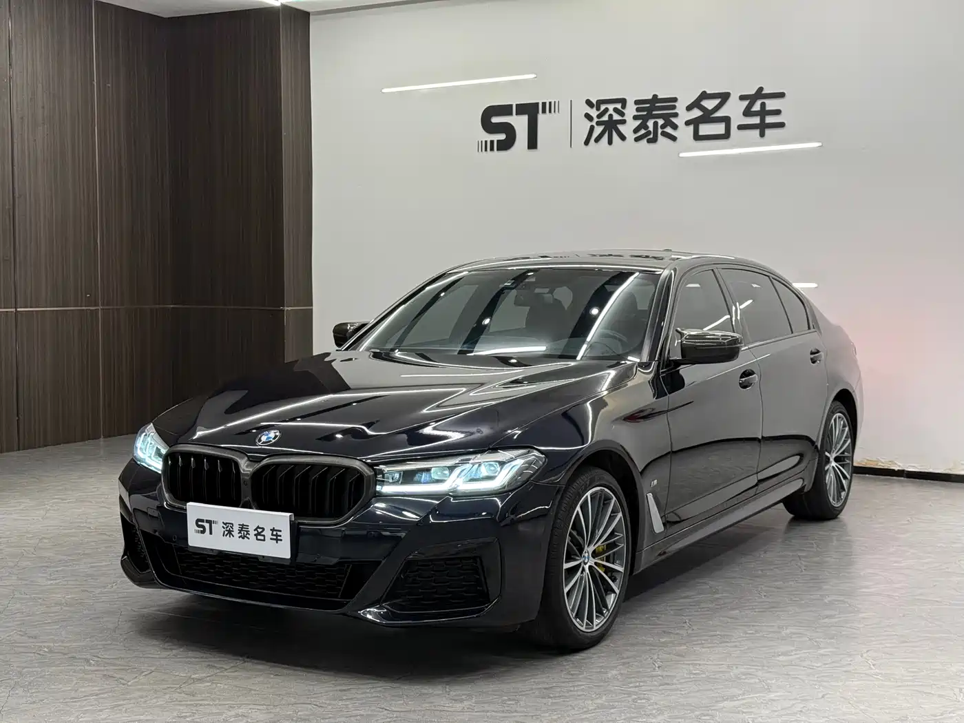 BMW 5-SERIES