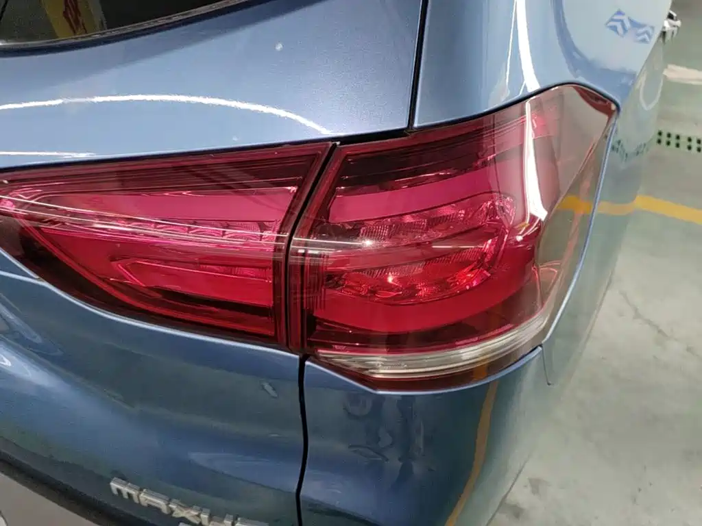 Фото 8 - Maxus D90