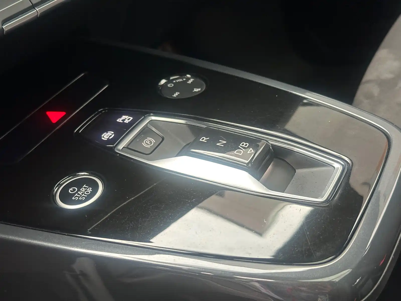 Фото 21 - Audi Q4 e-tron