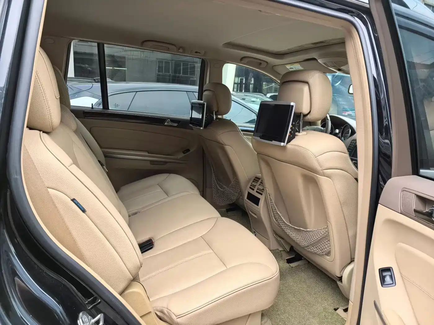Mercedes-Benz GL-Class фото 8