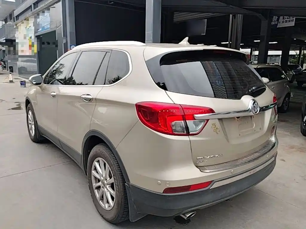 Photo 5 - Buick Envision Plus
