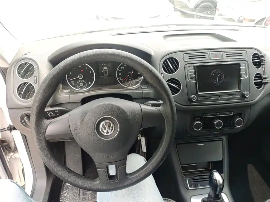 Volkswagen Tiguan 2016 280TSI Automatic 2WD Silk Road Fashion Edition фото 10