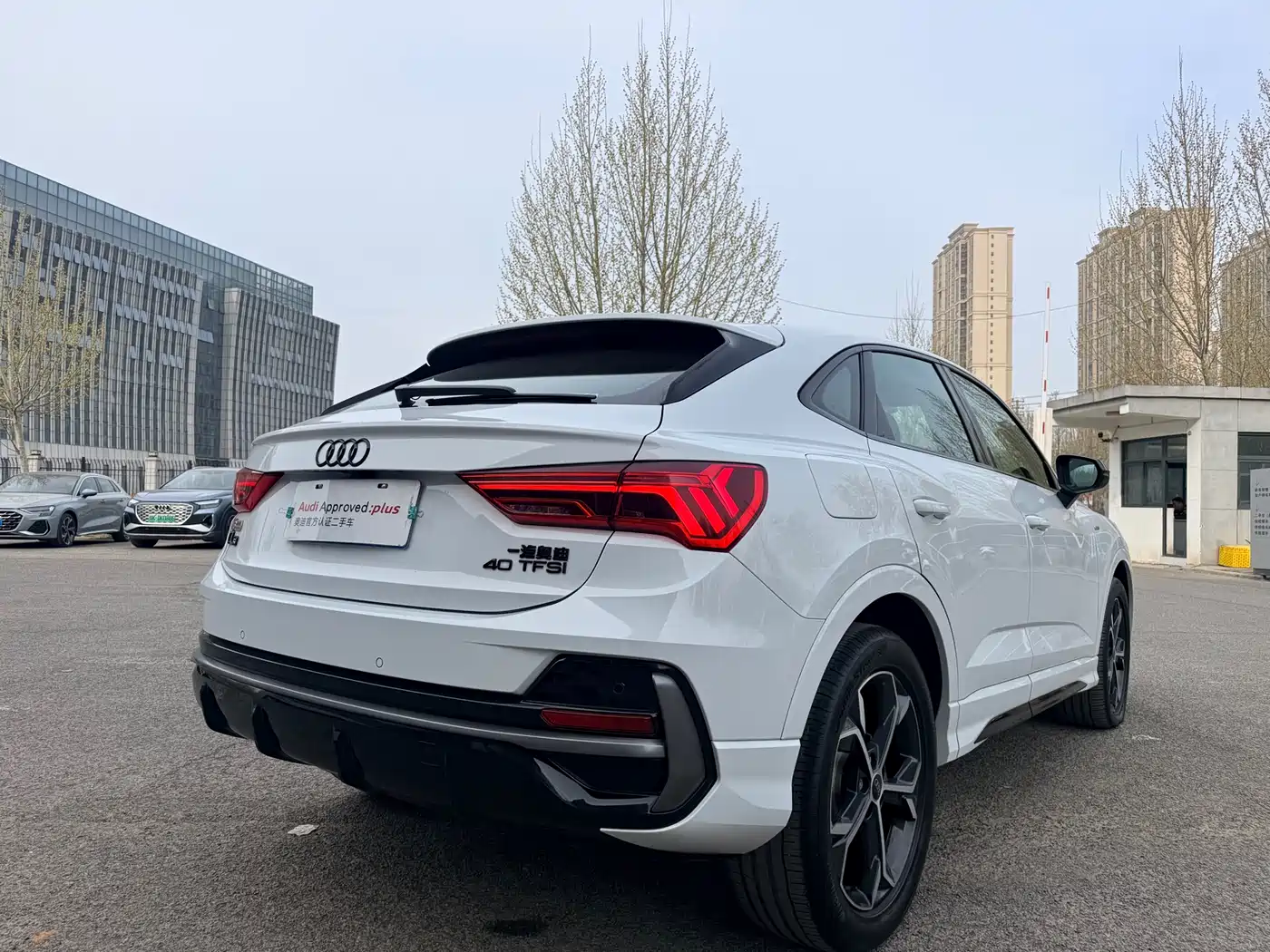 Audi Q3 Sportback 2023 40 TFSI Fashion фото 12