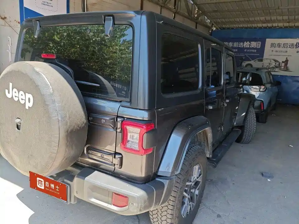 Jeep Wrangler 2024 2024 Model 2.0T Sahara Four-Door Version