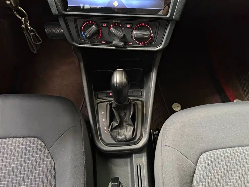 Volkswagen Santana 2018 1.5L Automatic Trend Edition фото 14