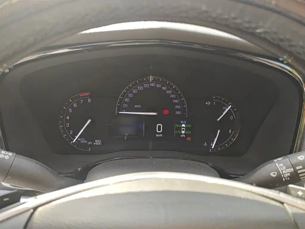 Cadillac XT5 2016 25T Luxury Model фото 4