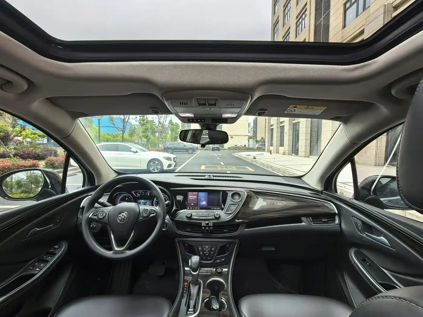 Buick Envision Plus 2020 20T FWD Leading фото 14
