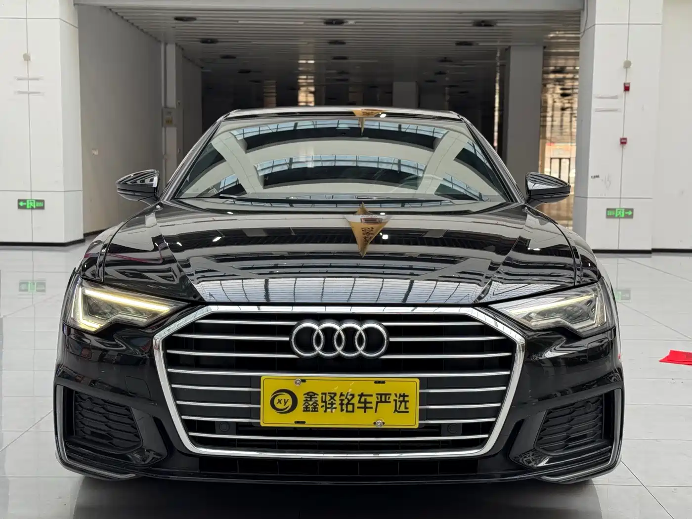 Audi A6L 2021 40 TFSI Luxury Sport фото 2