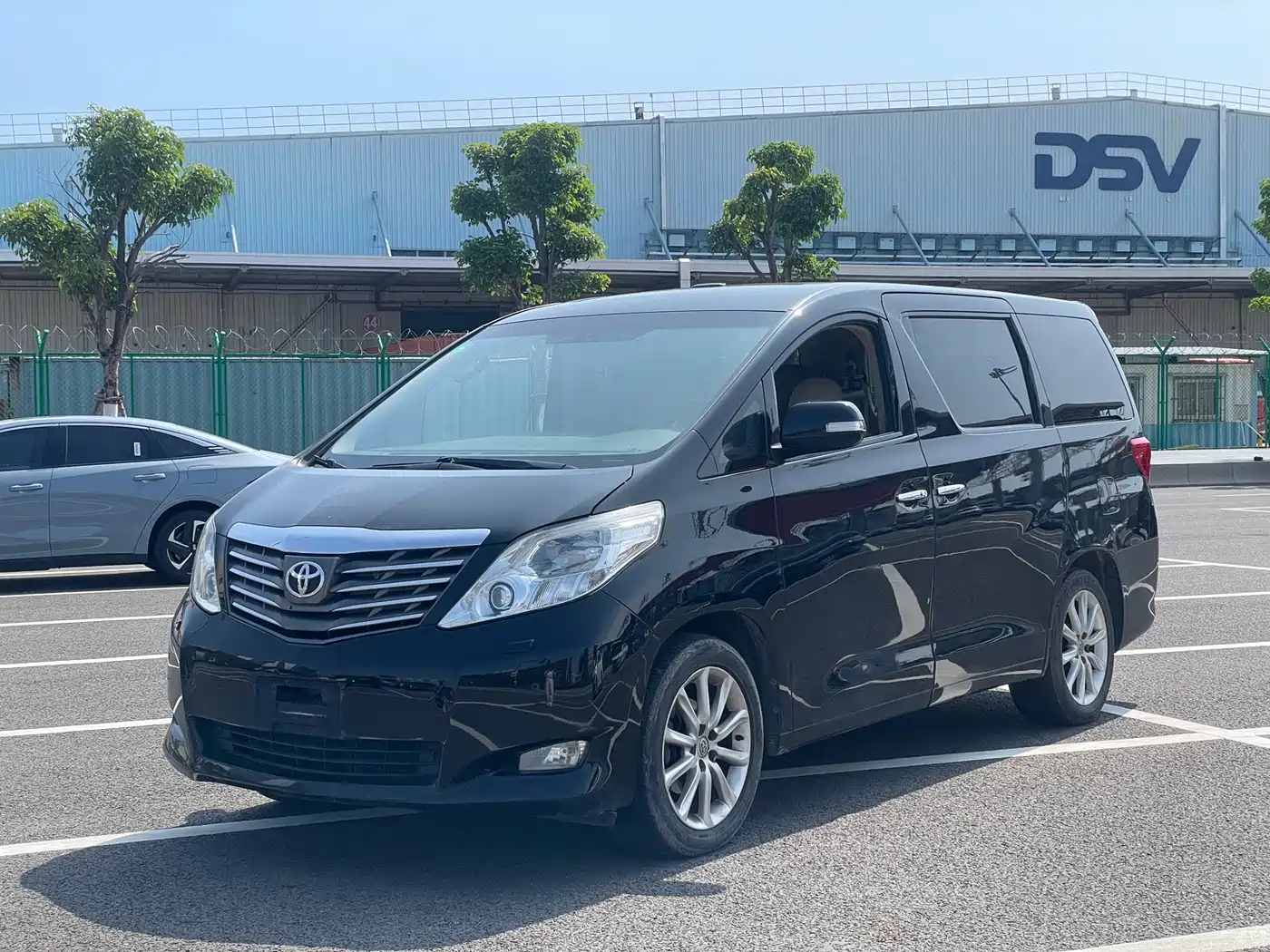 Toyota Alphard 2012 3.5L Luxury Edition