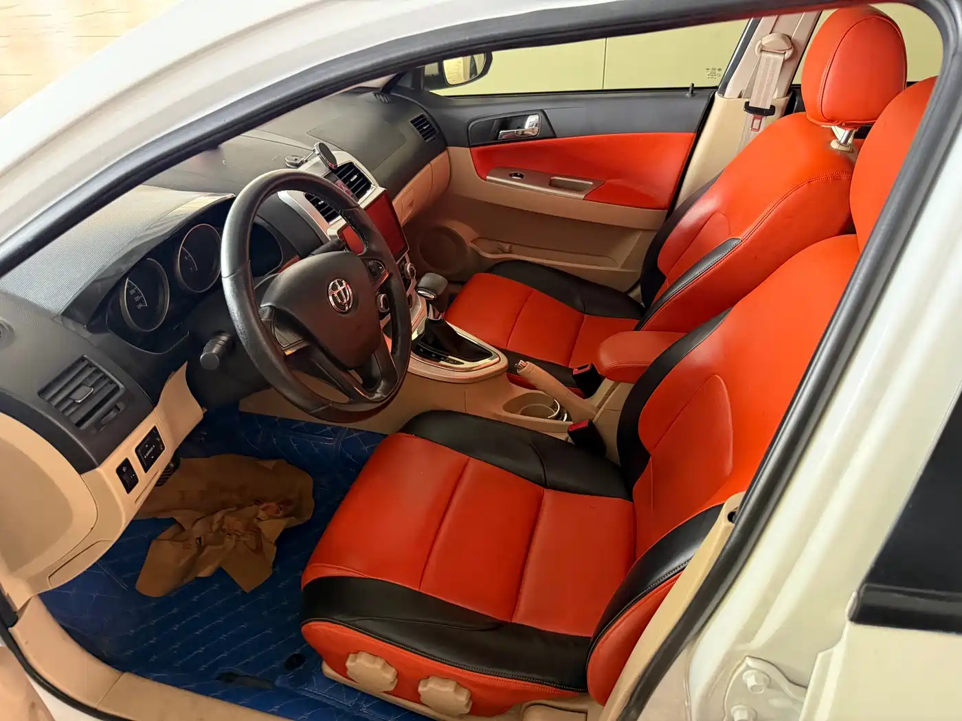 Zhonghua H330 2015 2013 1.5L Automatic Luxury