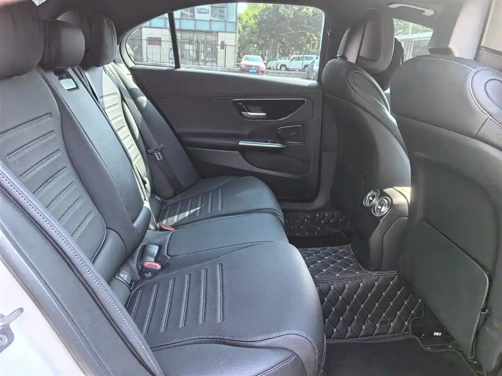 Mercedes-Benz C-Class 2024 C 260 L Sport фото 13