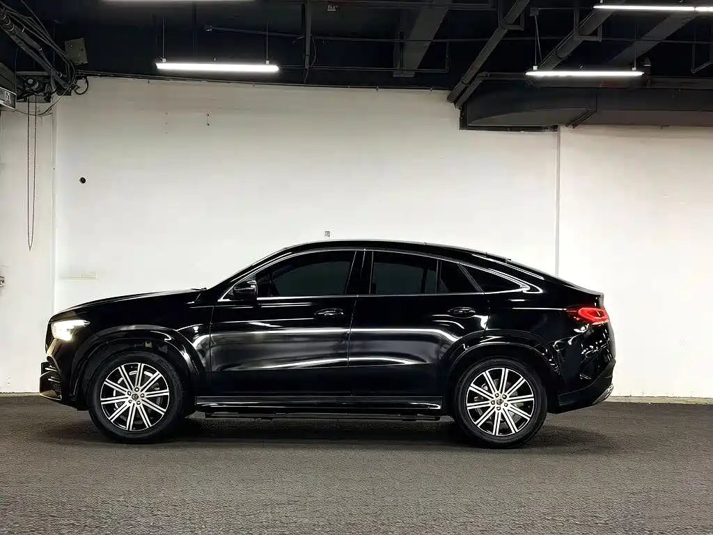 Mercedes-Benz GLE Coupe 2022 GLE 350 4MATIC Coupe SUV Fashion фото 3