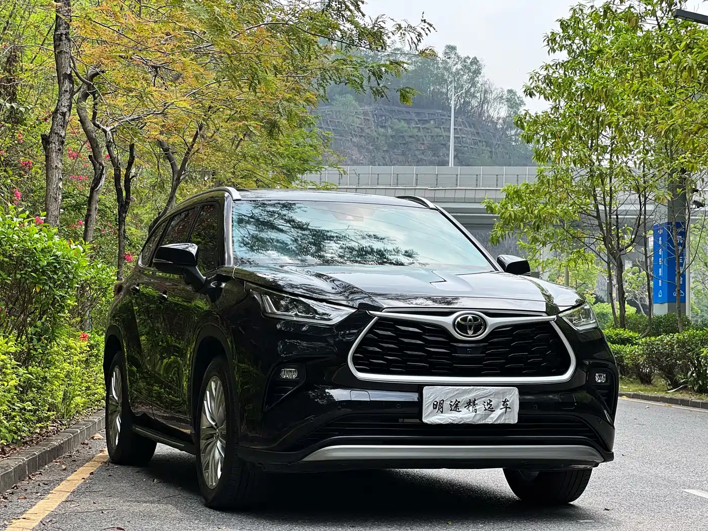 Toyota Highlander 2022 380T 4WD Premium 7-Seater фото 3