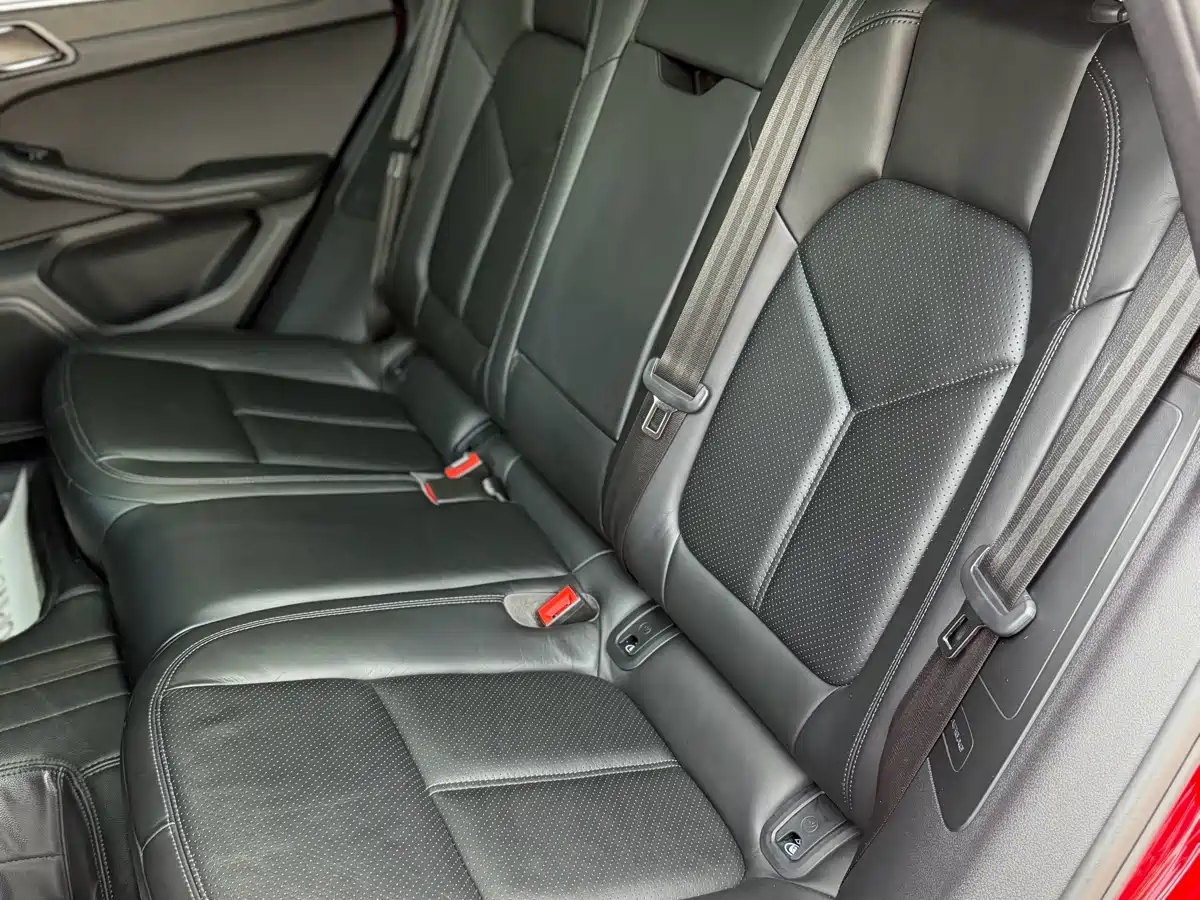 Porsche Macan 2018 Macan 2.0T фото 21