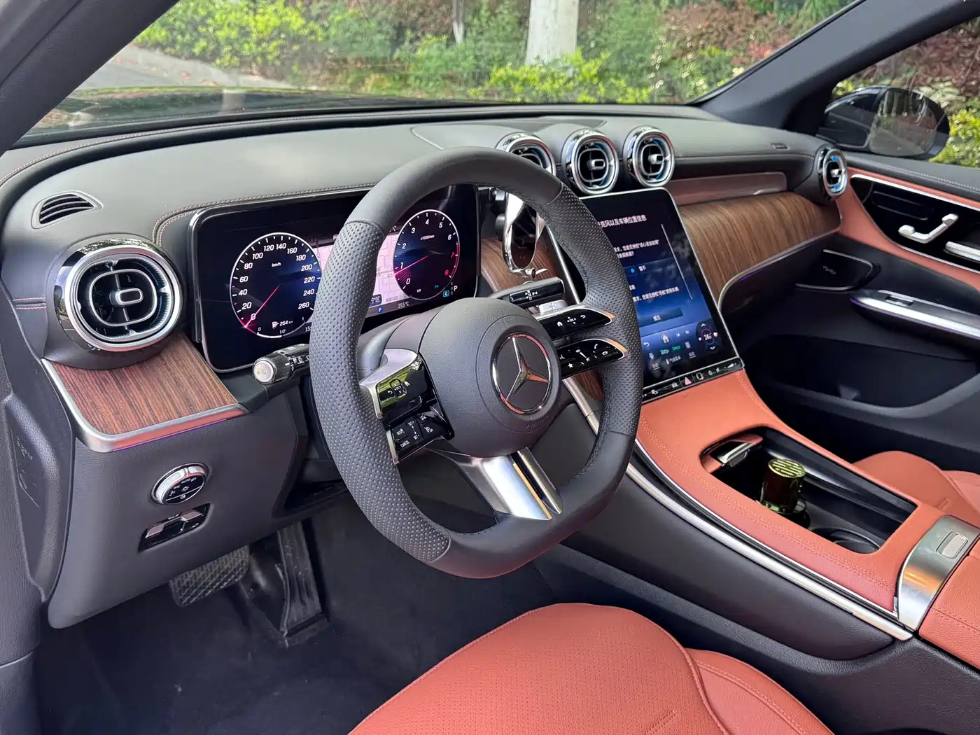 Mercedes-Benz GLC 2024 Facelift GLC 300 L 4MATIC Sport 5-seater фото 9