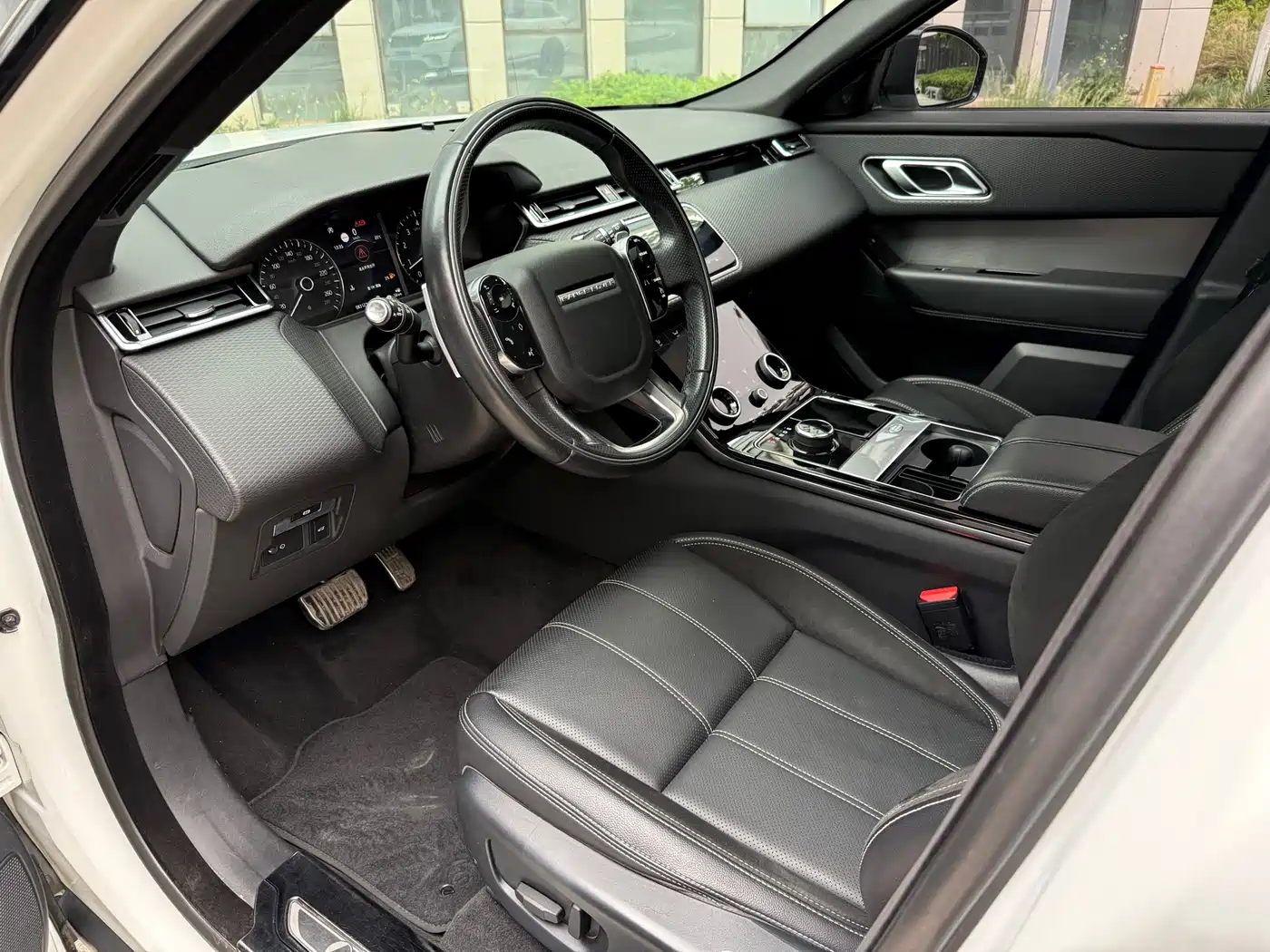 Land Rover Range Rover Velar 2019 250PS R-DYNAMIC S фото 6