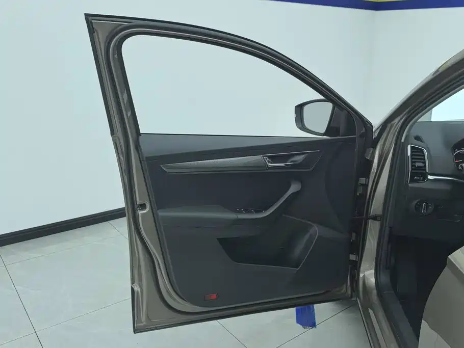 Photo 7 - Škoda Karoq