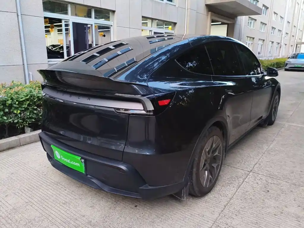 Tesla Model Y L 2025 2025 Facelift Long Range AWD