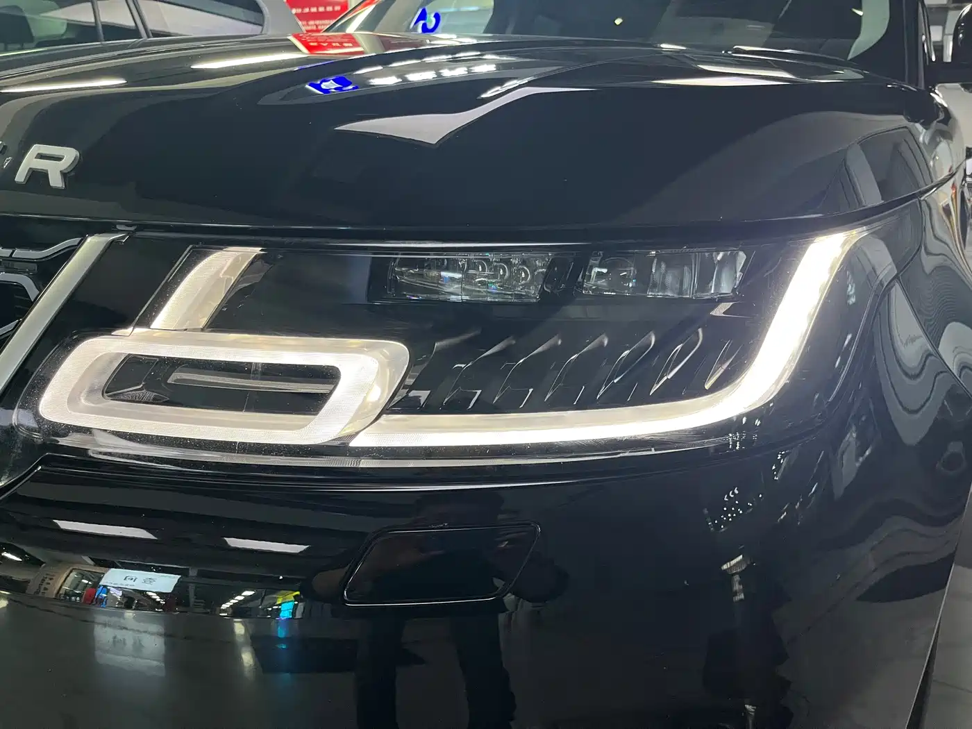 Land Rover Range Rover Sport 2019 3.0 SC V6 Special Edition фото 16