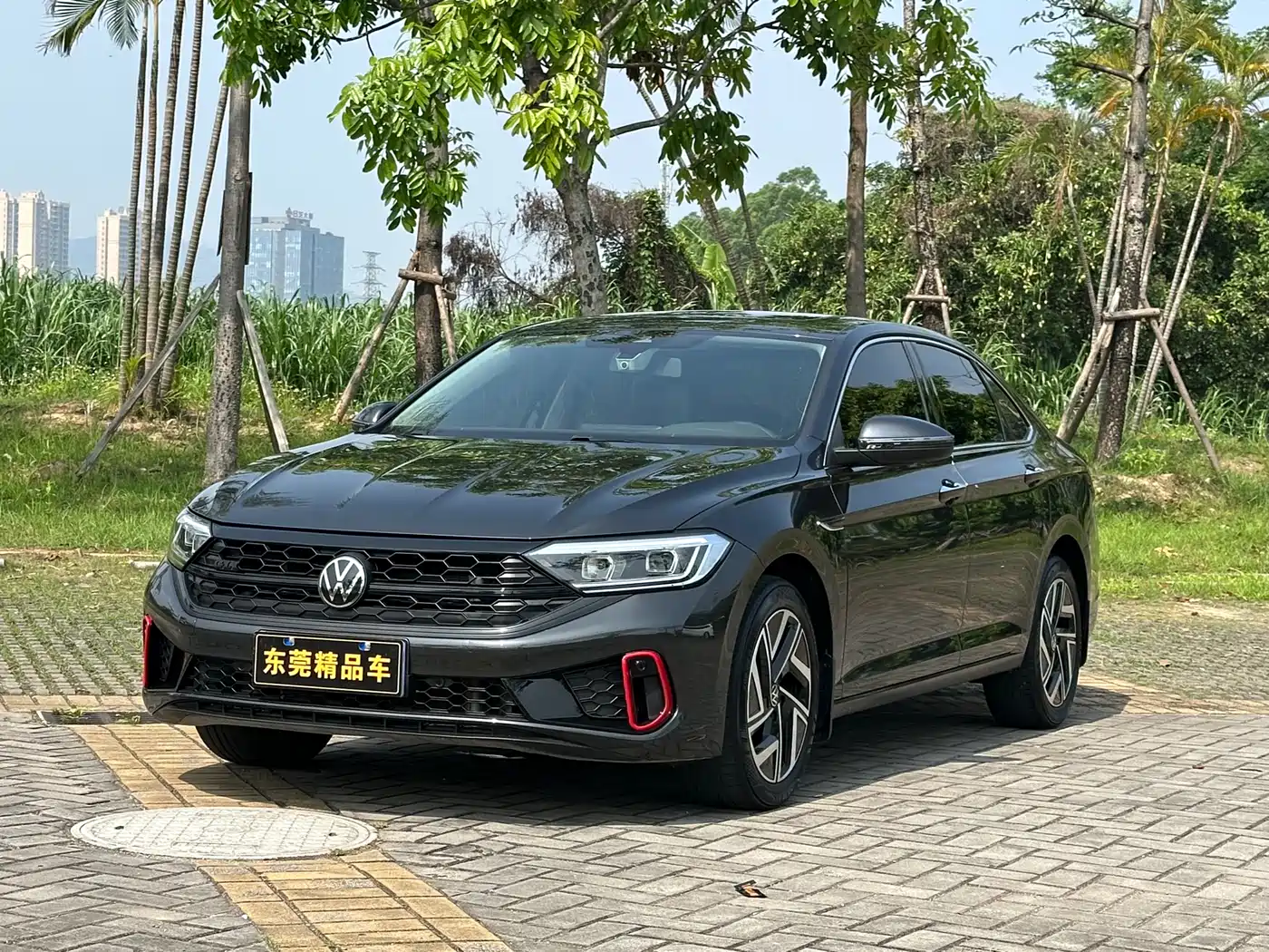 Volkswagen Sagitar 2023 300TSI DSG Surpassing Edition фото 3