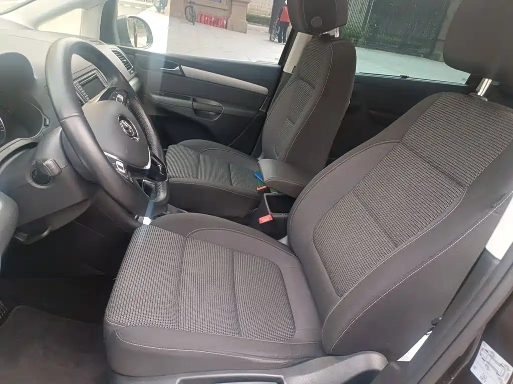 Volkswagen Sharan 2018 2018 380TSI Comfort 7-Seater
