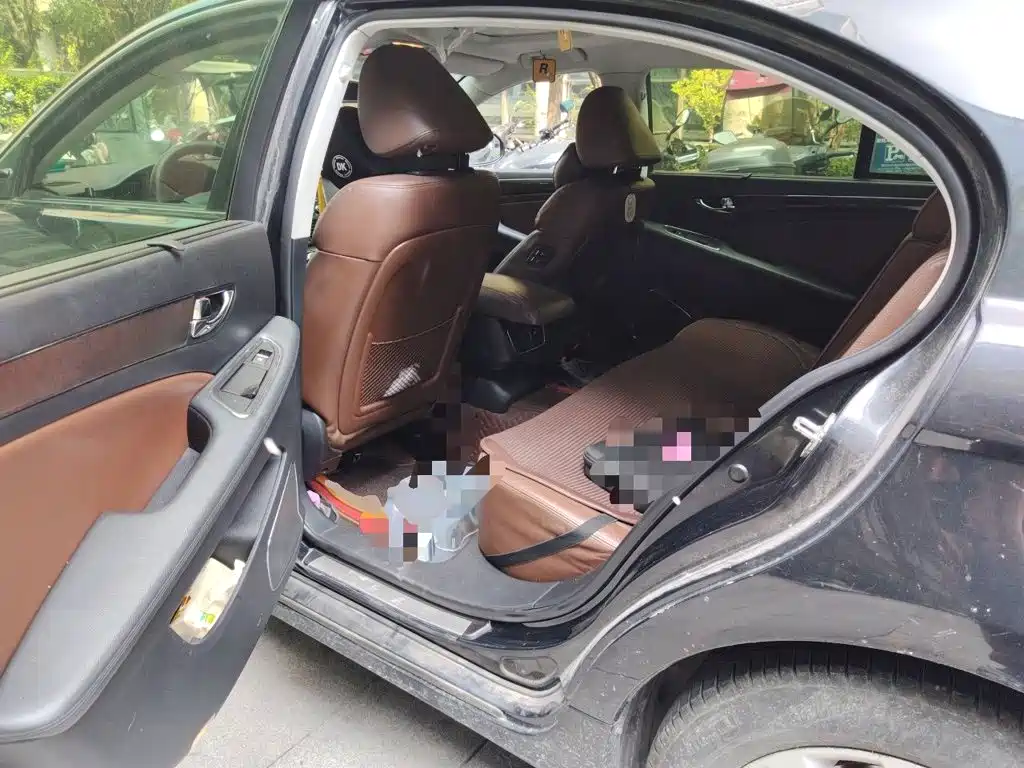 Hongqi H7 2014 2015 2.0T Luxury
