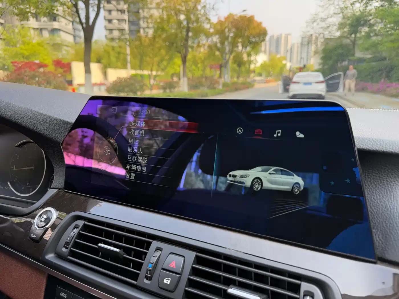 BMW 5 Series 2017 525Li Leading Edition фото 15