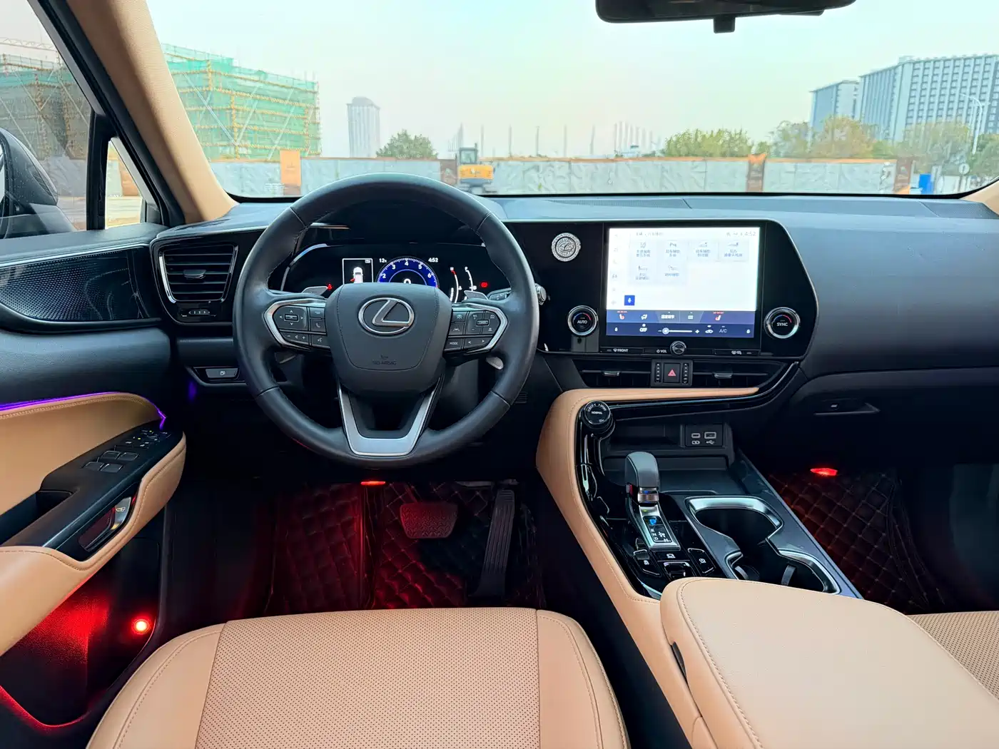 Lexus NX 2022 260 FWD Joy Creation Edition фото 8
