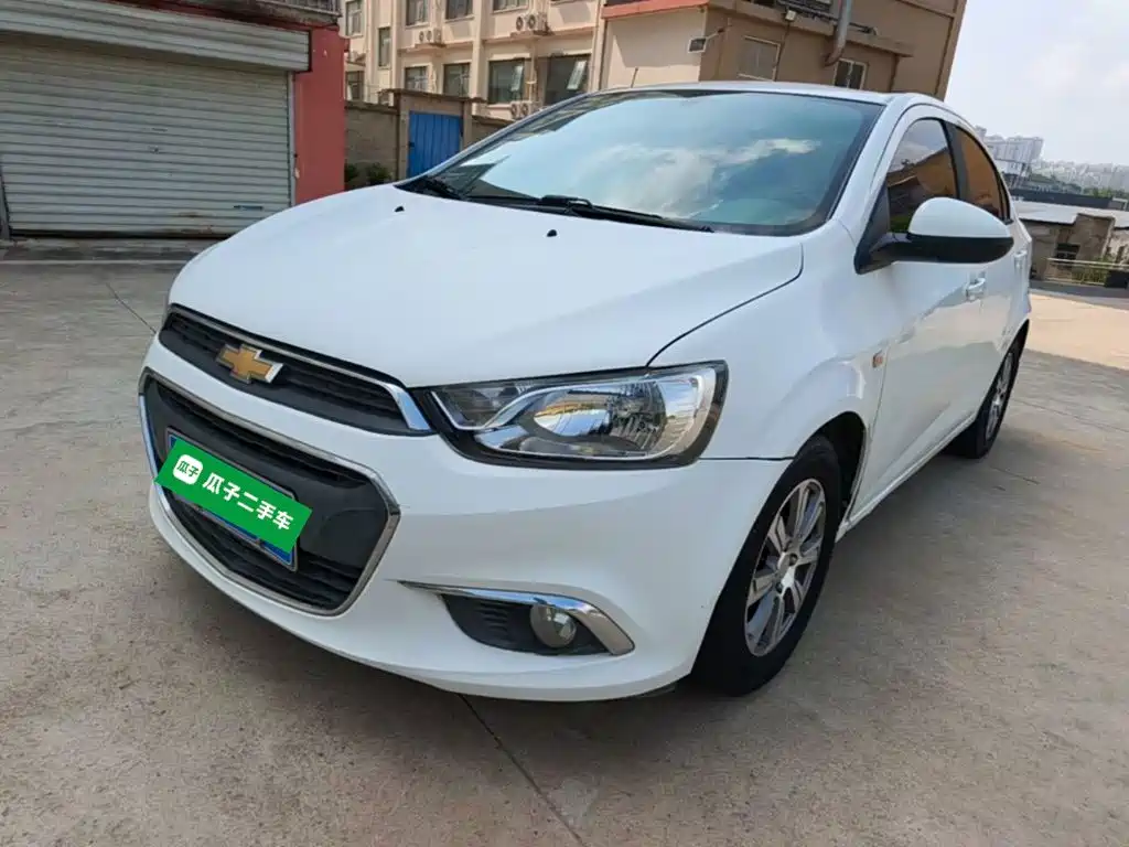 Chevrolet Aveo 2015 2014 Sedan 1.4SE MT Joy Edition