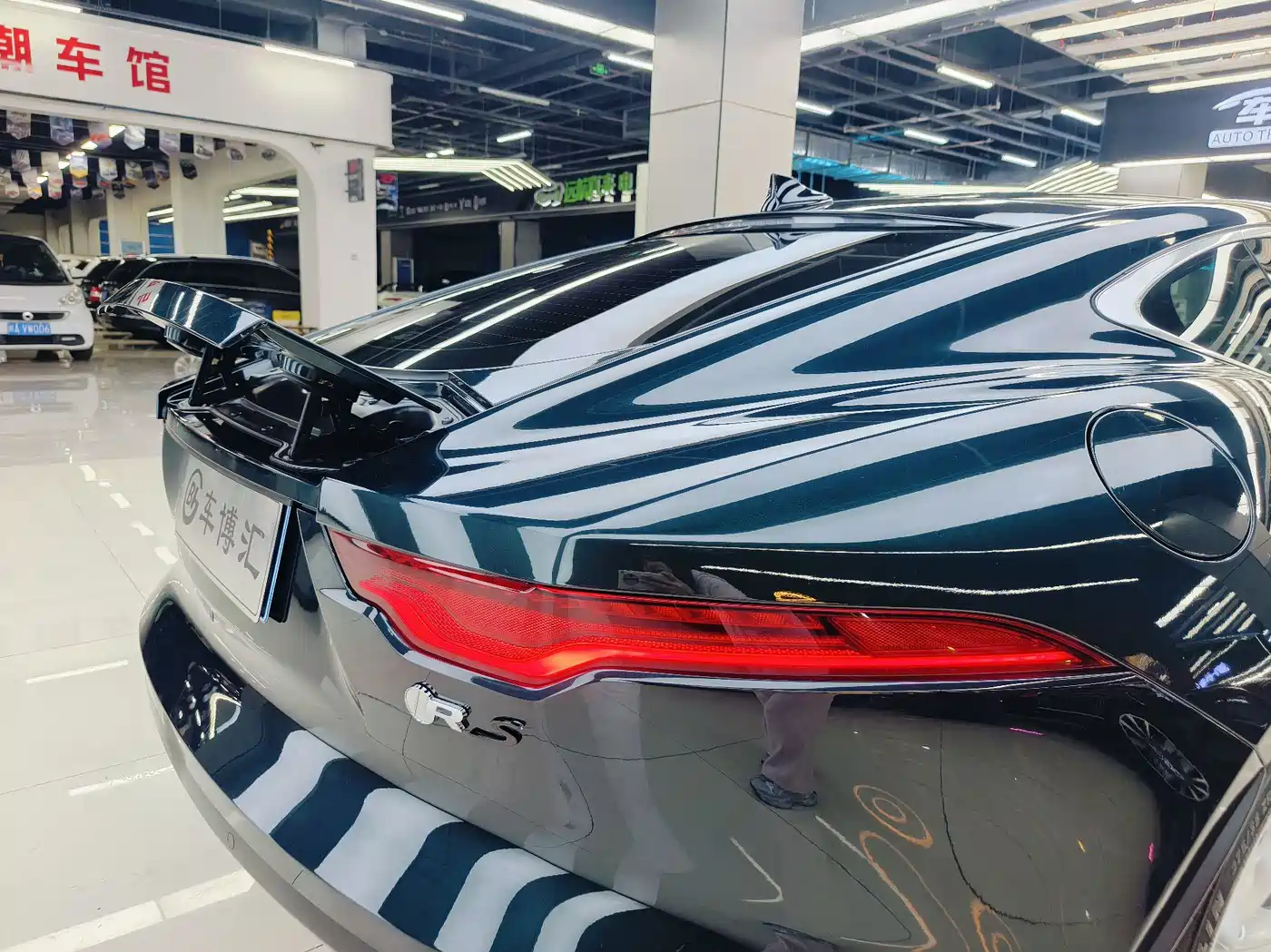 Jaguar F-TYPE 2021 P300 Rear-Wheel Drive Coupe фото 16
