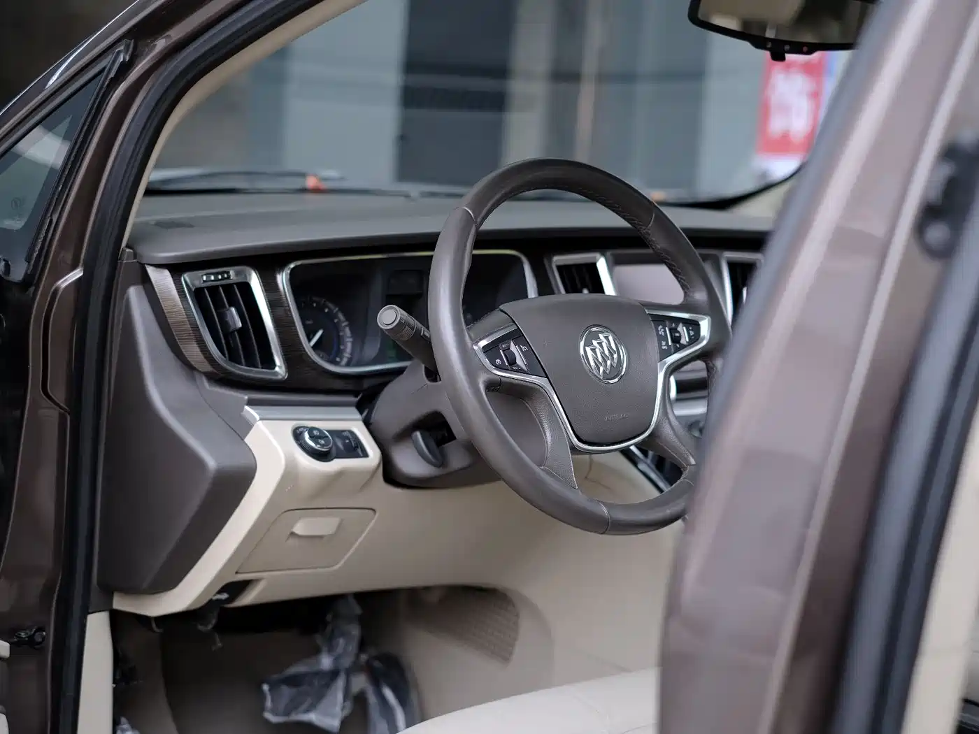 Buick GL8 2013 2.4L LT Luxury Business Executive Edition фото 44