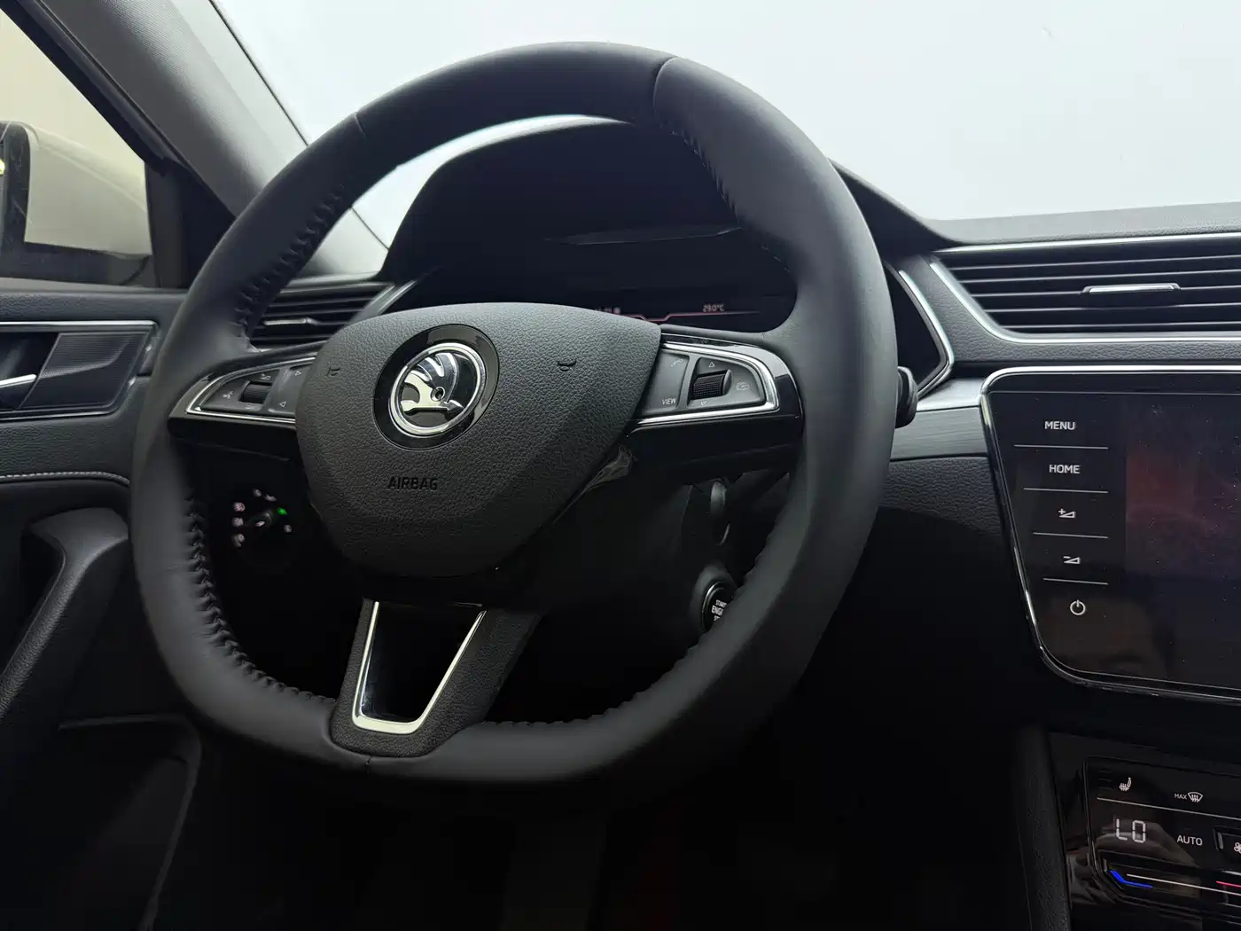 Škoda Superb 2023 2023 TSI280 DSG Premium Edition