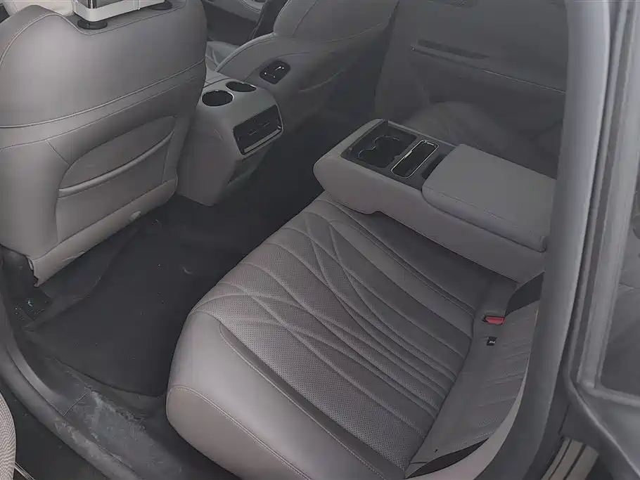 Geely Galaxy Galaxy Xingyao 8 2025 130km EM-P Starship Edition фото 11
