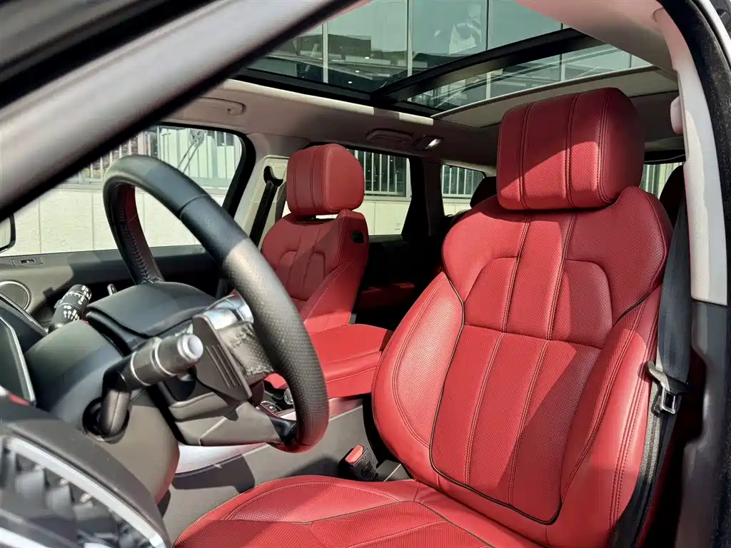 Land Rover Range Rover Sport 2016 Model 3.0 SC V6 HSE DYNAMIC фото 19