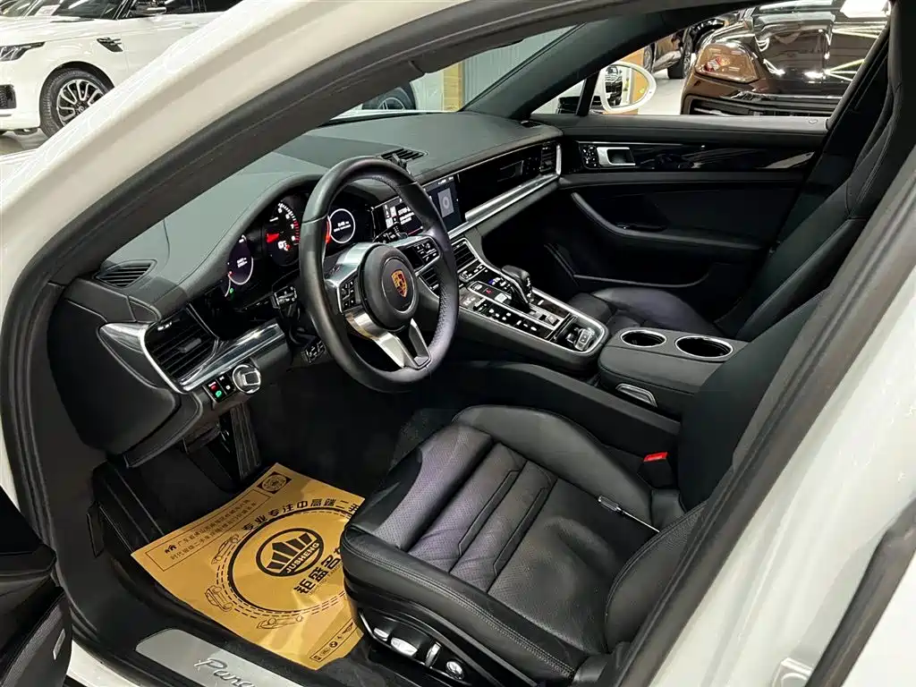 Porsche Panamera 2017 Panamera 3.0T фото 16