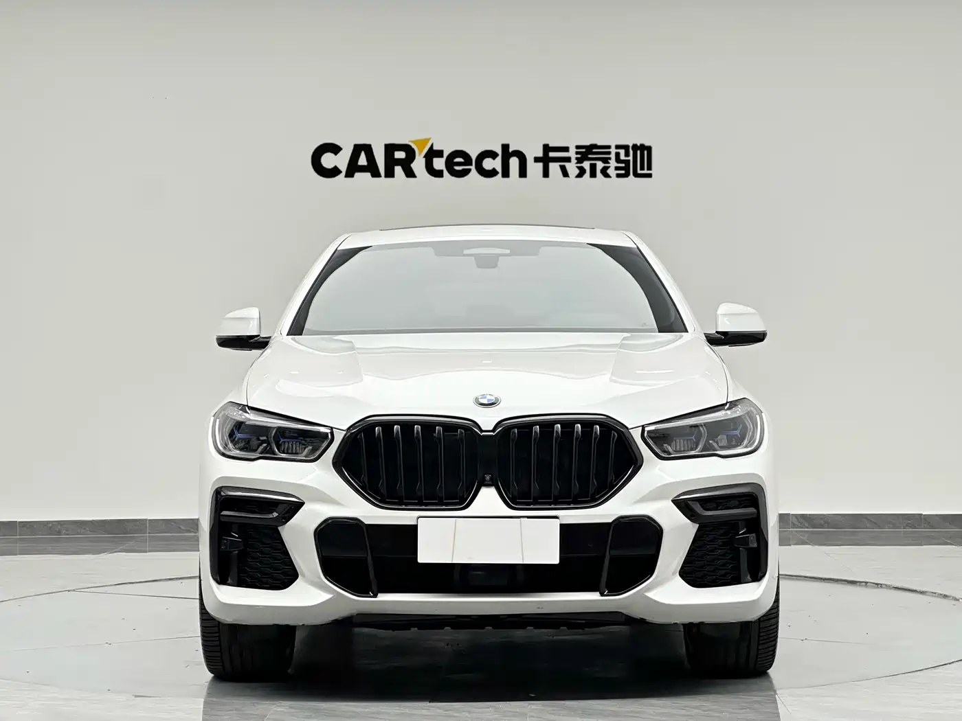 BMW X6 2022 Facelift xDrive40i Exclusive M Sport Package фото 2