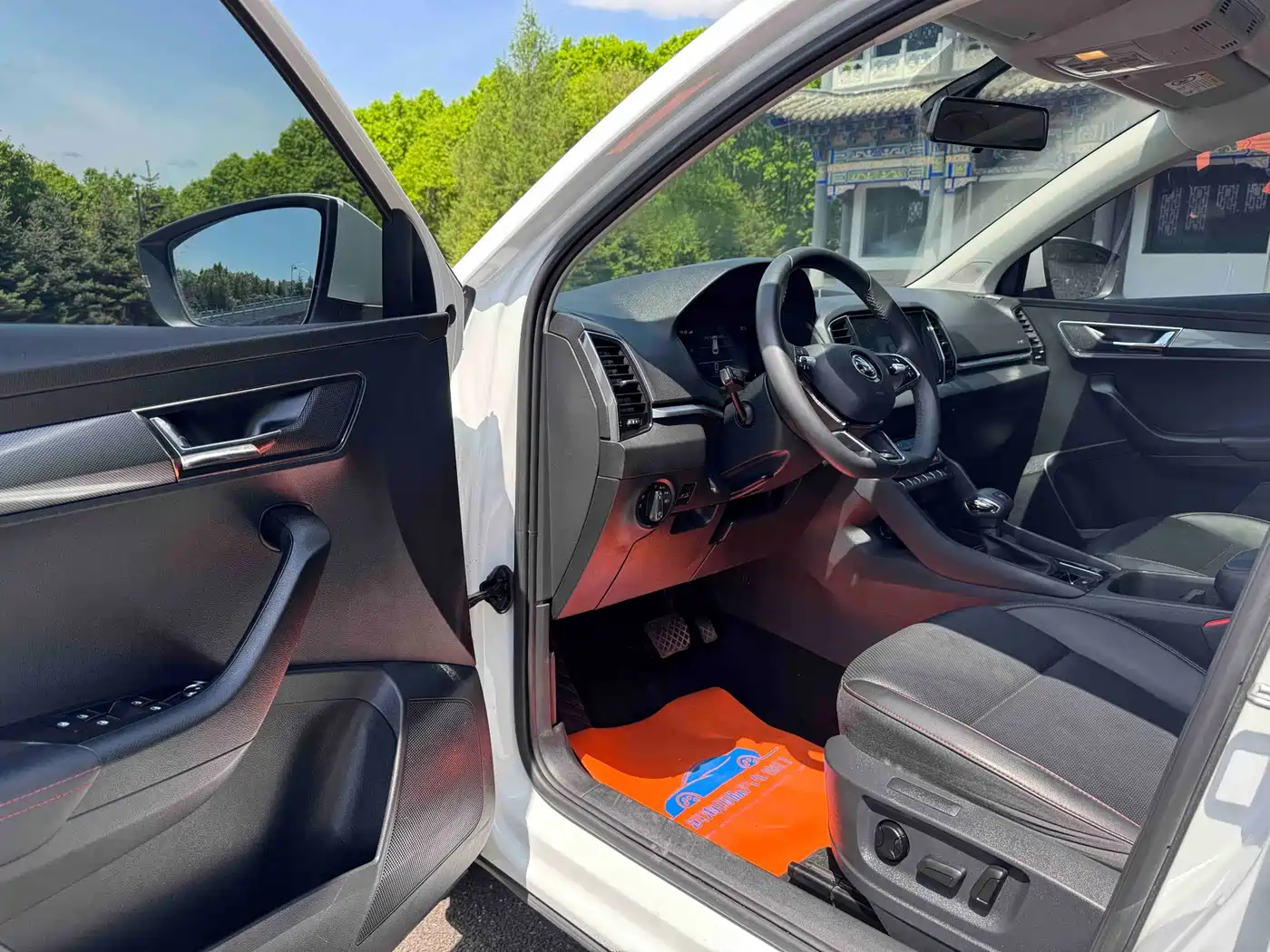 Škoda Karoq 2023 TSI280 Premium Edition фото 7