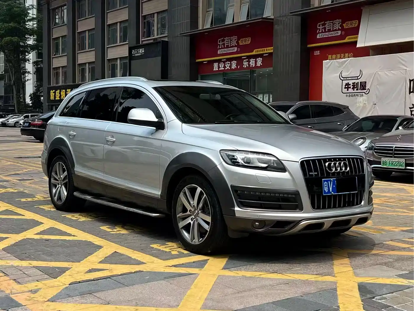 Audi Q7 2010 3.6 FSI Comfort Off-road Limited Edition фото 3