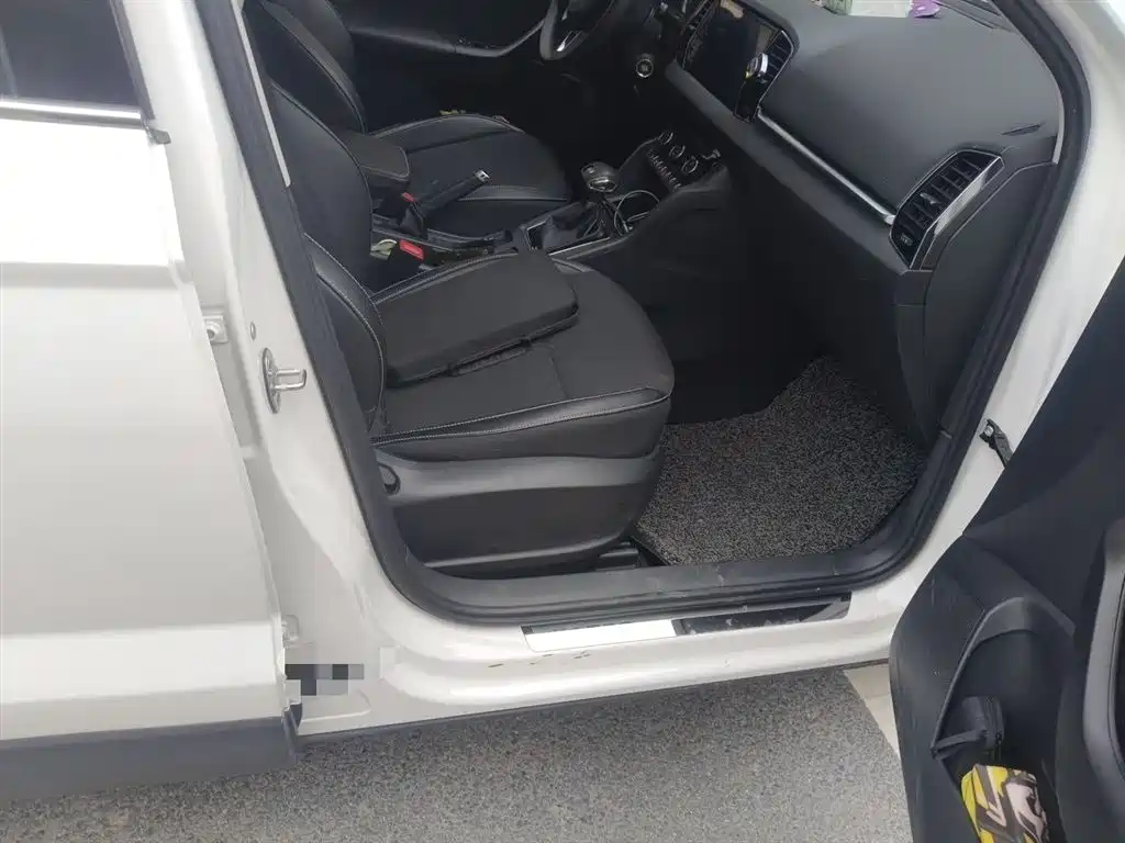 Škoda Karoq 2018 TSI280 Luxury Edition China V фото 20
