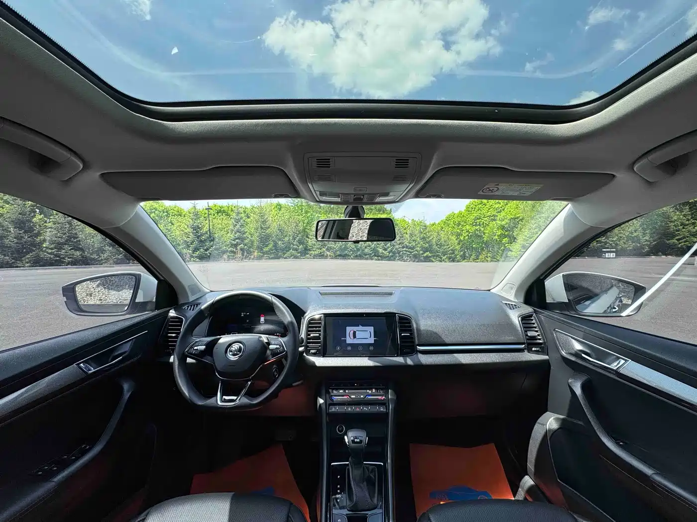 Škoda Karoq 2023 TSI280 Premium Edition фото 17