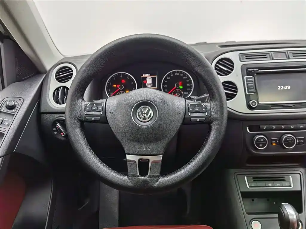 Volkswagen Tiguan 2015 2.0TSI Automatic 4WD Flagship фото 11