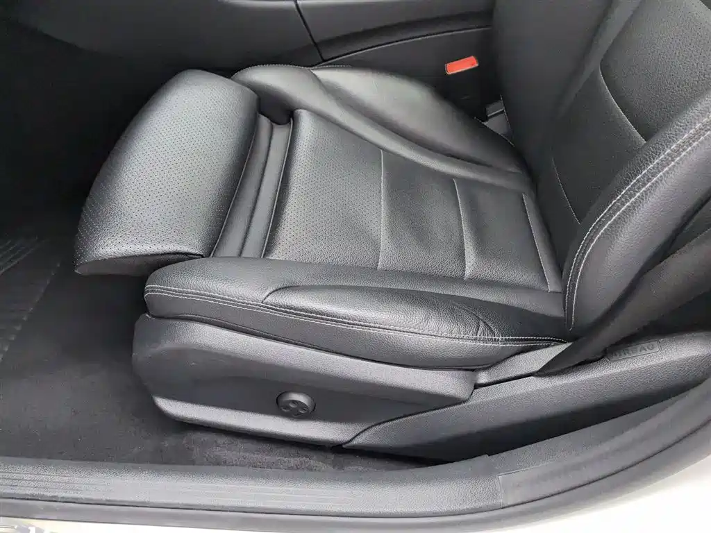 Mercedes-Benz C-Class 2018 C 200 L Sport Edition фото 20